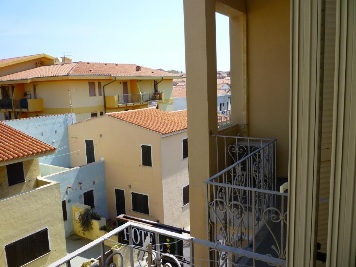 Hotel L'Ancora Santa Teresa Gallura Zewnętrze zdjęcie